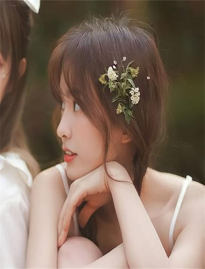 人物深度分析：阿罗哈中的主角的成长历程与心路变化 展现表演艺术的魅力